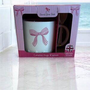 Harvest Green Studio Ceramic Mug and Spoon Set